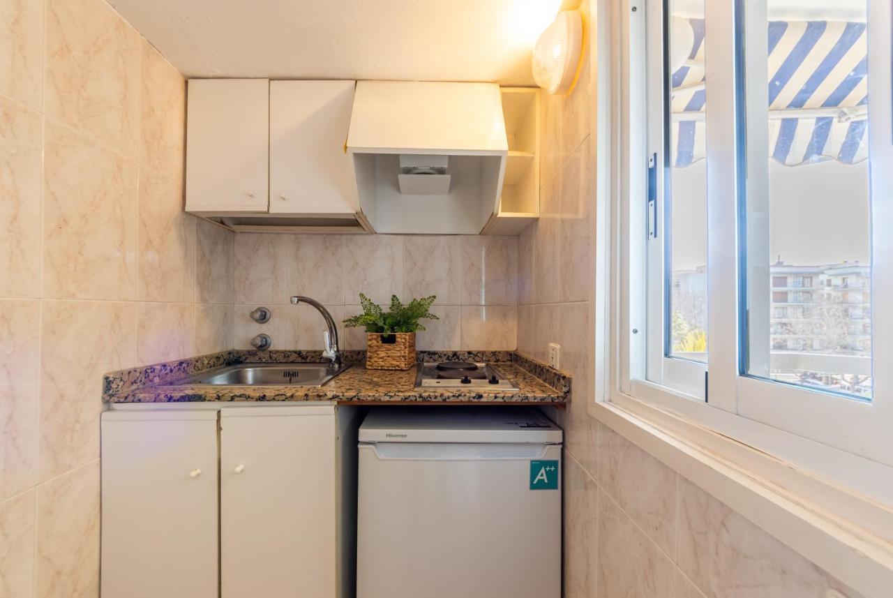 סאלו Apartamentos Alboran-Arysal מראה חיצוני תמונה