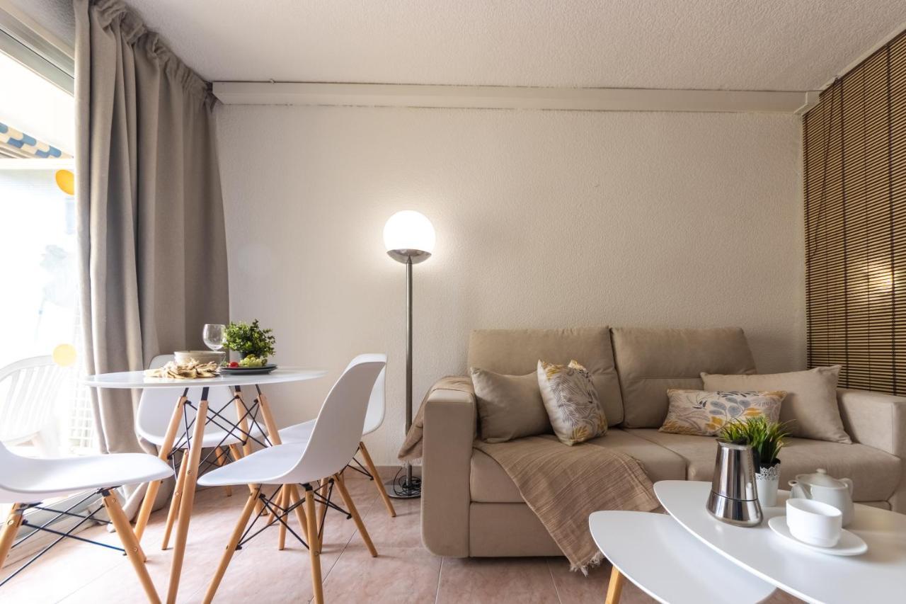 סאלו Apartamentos Alboran-Arysal מראה חיצוני תמונה