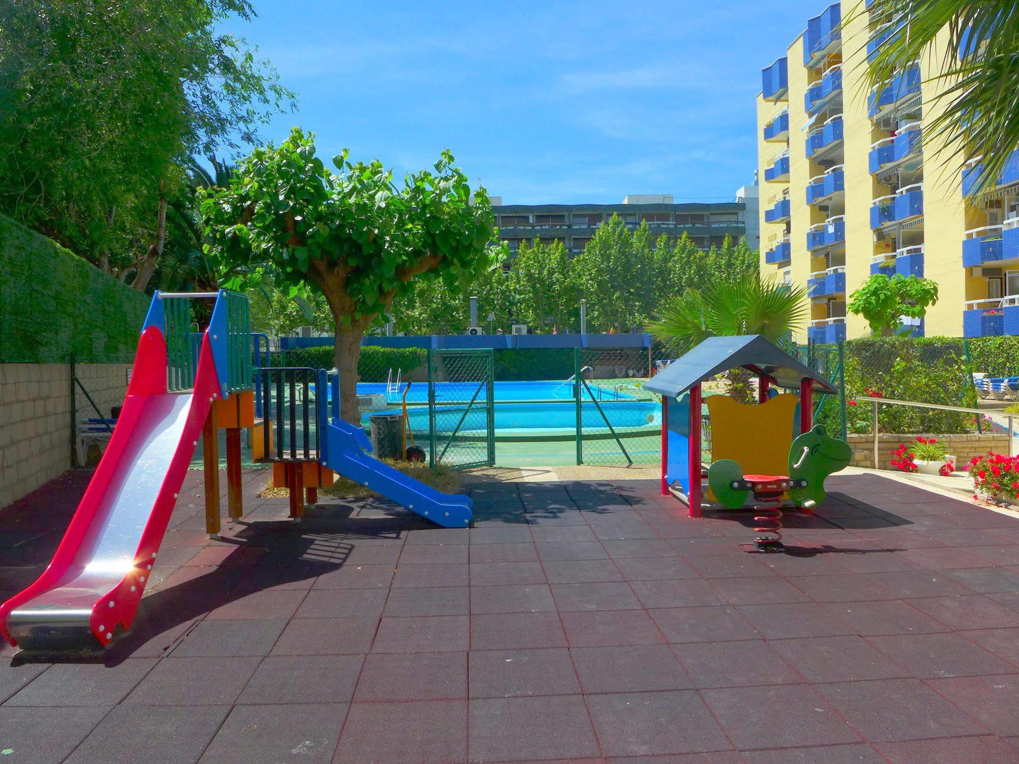 סאלו Apartamentos Alboran-Arysal מראה חיצוני תמונה