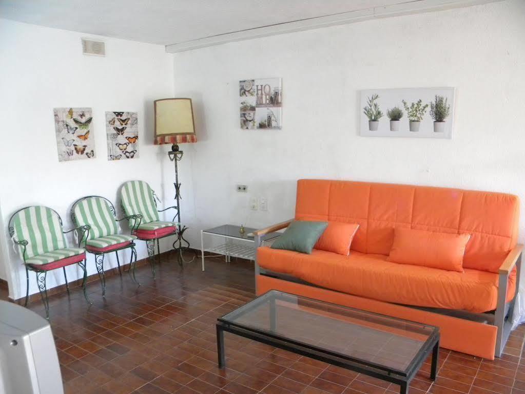 סאלו Apartamentos Alboran-Arysal מראה חיצוני תמונה